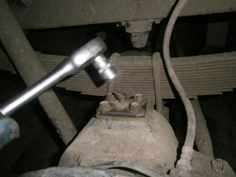 Шприцовка шкворней уаз 469