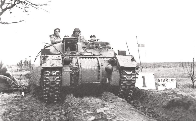 Бтр кенгуру на базе танка шерман