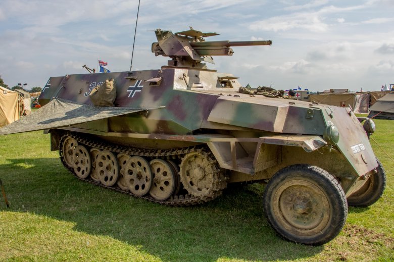 Немецкий бронетранспортер sd kfz 251