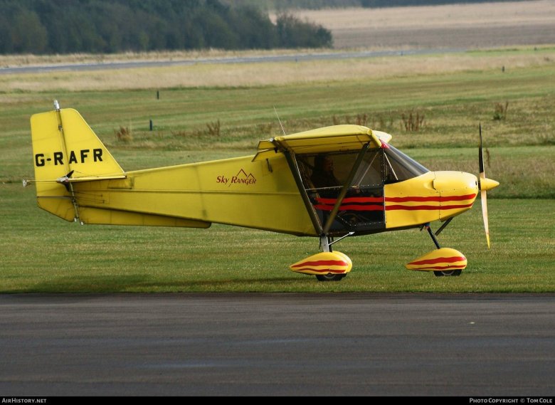 Двухместный самолет