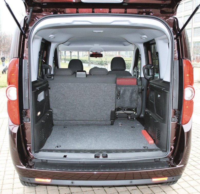 Фиат добло 8 местный