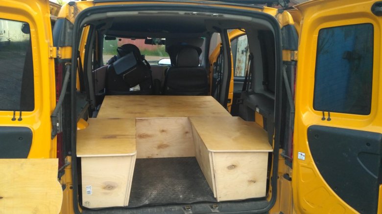 Renault kangoo кемпер