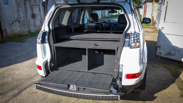 Mitsubishi outlander 2008 багажник