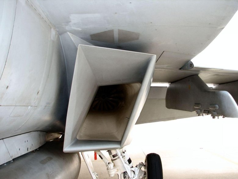 F/a 18 super hornet воздухозаборник