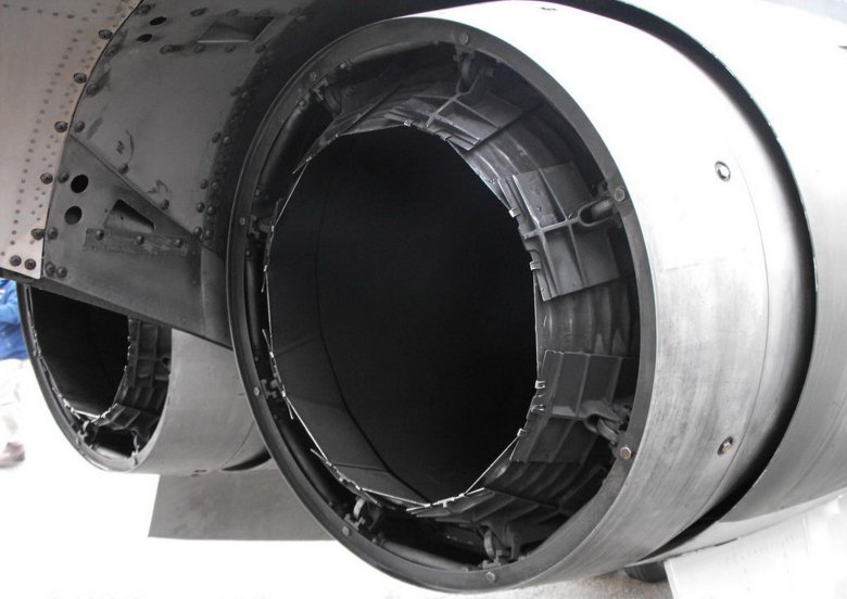 Сопло истребителя