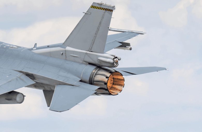 General dynamics f 16 fighting falcon