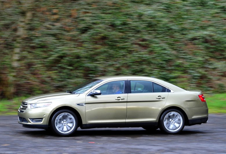 Ford taurus 2012