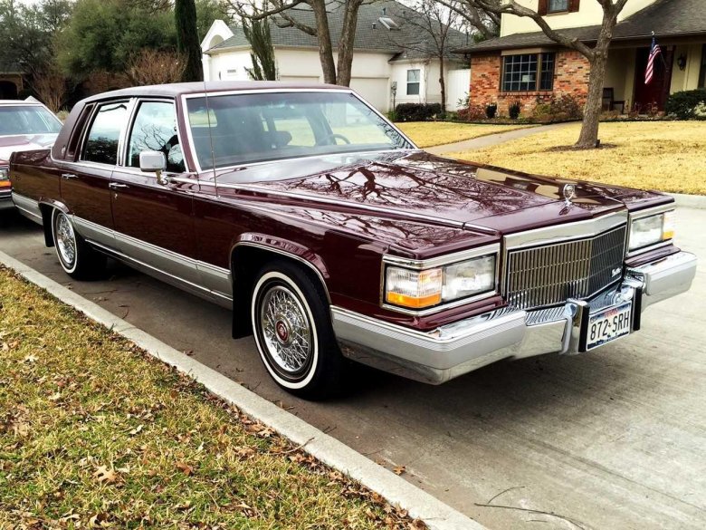 Cadillac brougham 1992