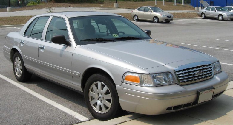 Ford crown victoria 2004