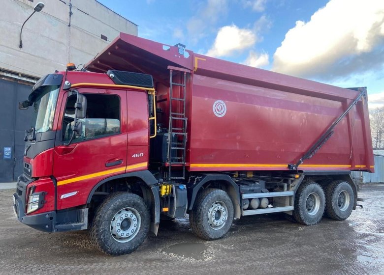 Вольво самосвал 8х4 углевоз