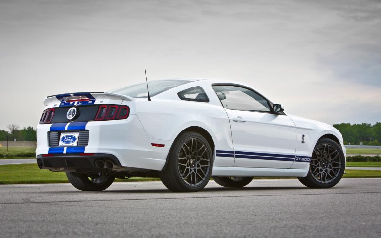 Ford mustang shelby gt350 2011