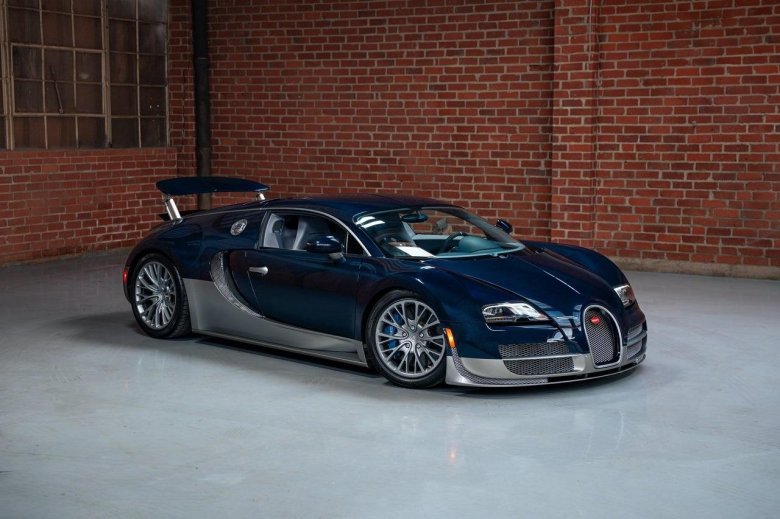 Bugatti veyron blue carbon