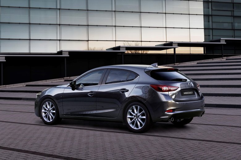 Мазда 3 хэтчбек 2018