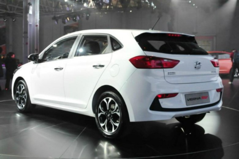 Hyundai solaris 2017 хэтчбек