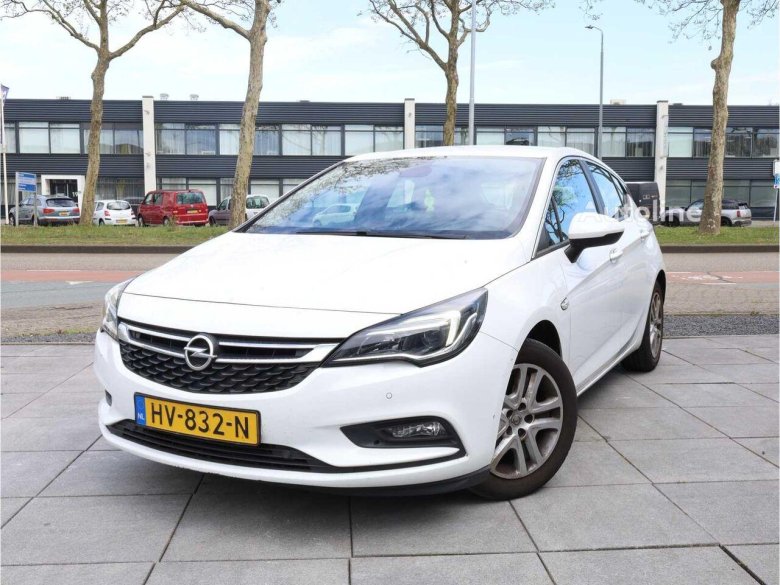 Opel astra 2018