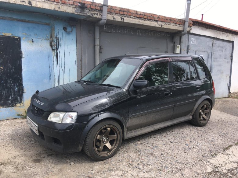 Mazda demio/2 2001
