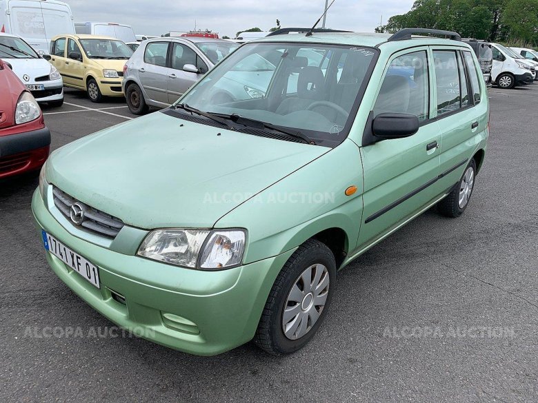 Mazda demio 1997