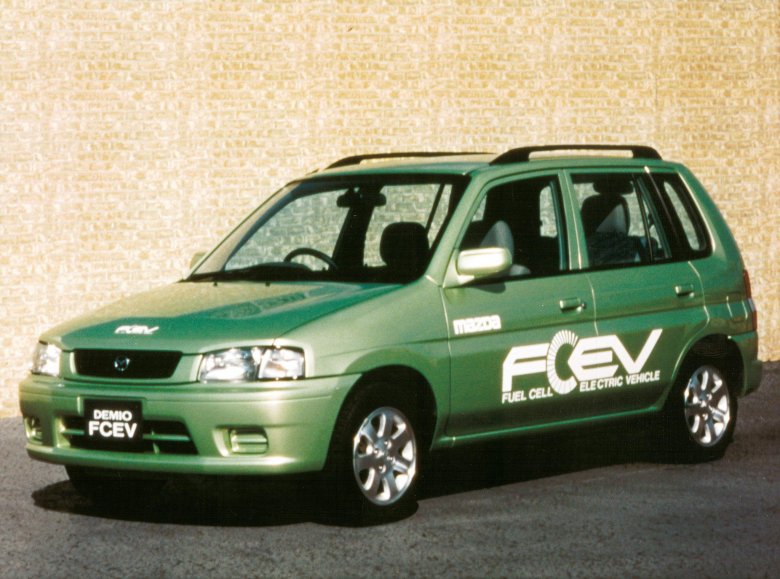 Мазда демио 1999