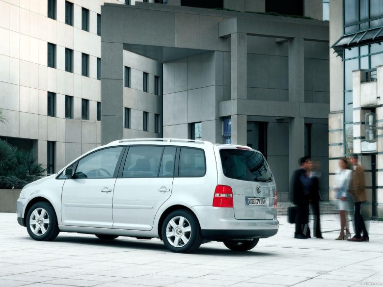 Volkswagen touran 1 поколение