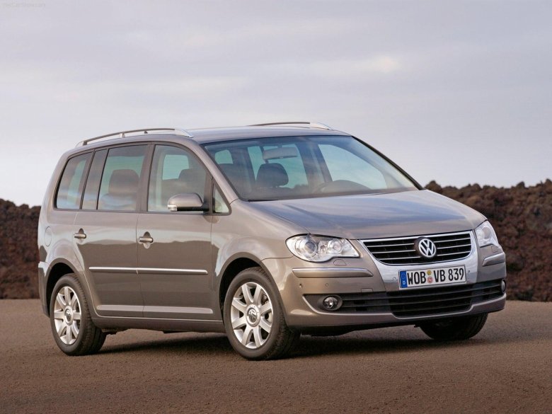 Volkswagen touran 1 поколение