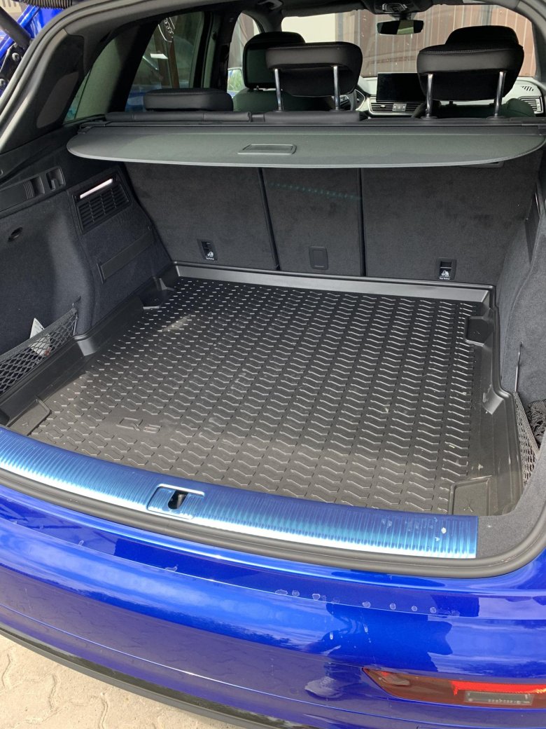 Коврик в багажник audi q5
