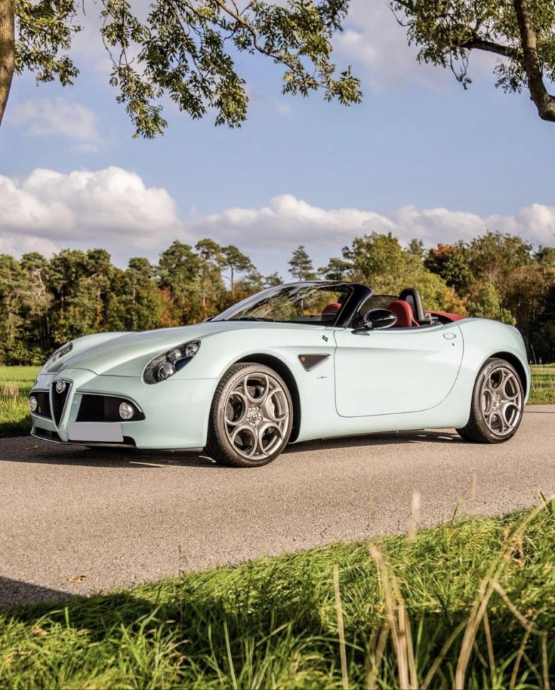 Alfa romeo 8 c spider
