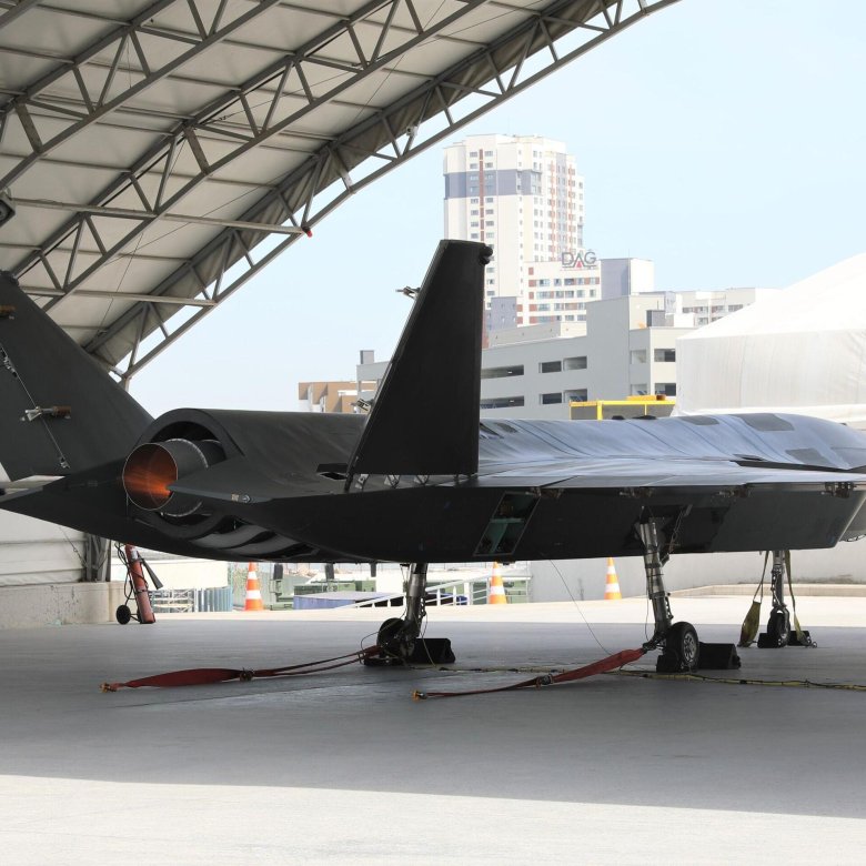 Реактивный беспилотник байрактар