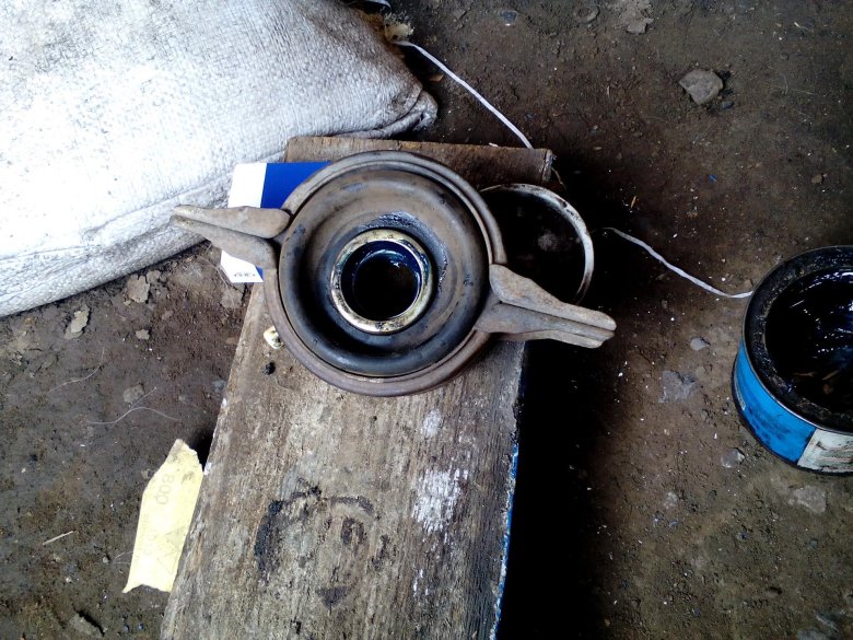 Подвесной подшипник карданного вала