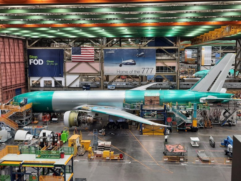 Самолетостроительный завод boeing everett factory.