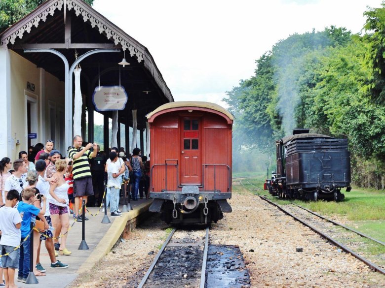 Поезда старые