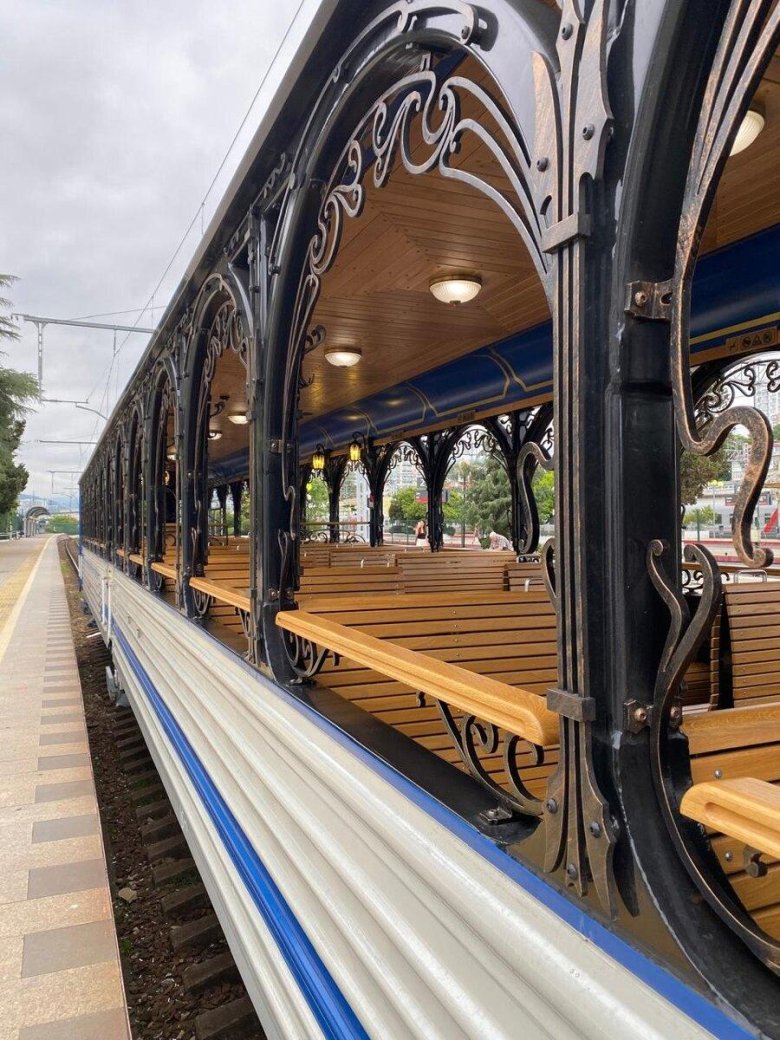 Туристический поезд сочи открытый вагон