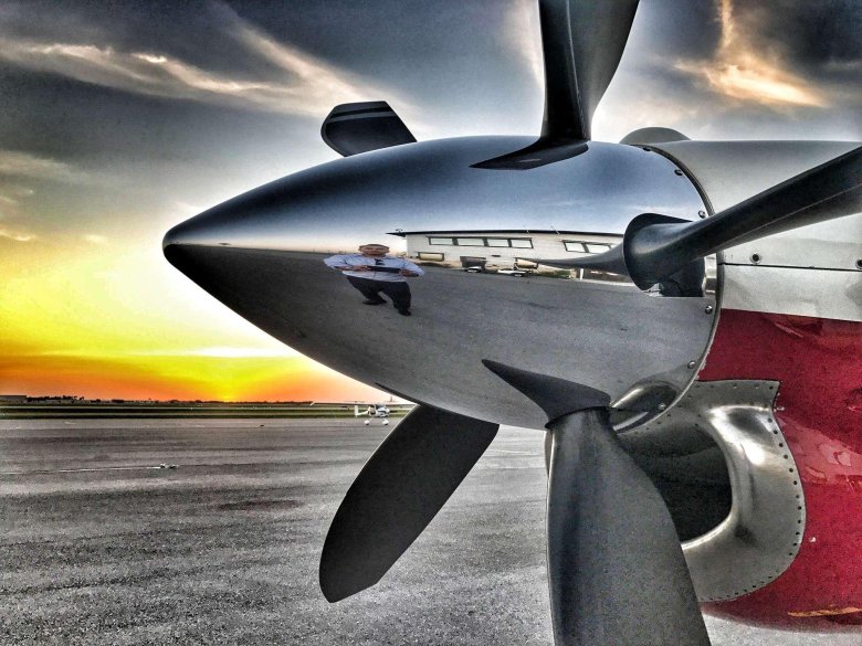 Пропеллерный самолет