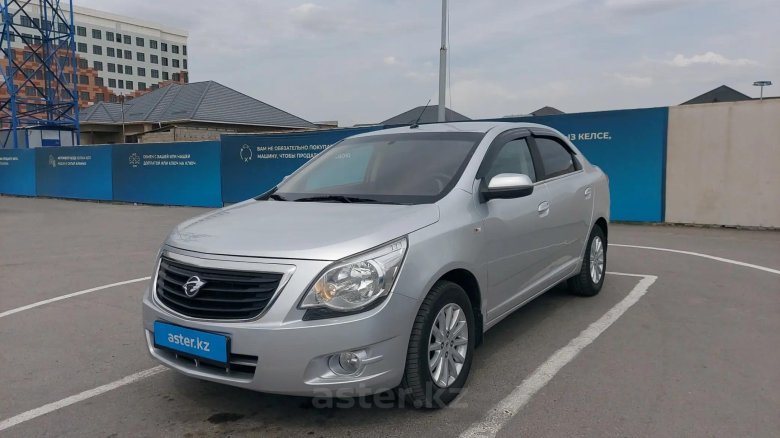 Шевроле кобальт серый