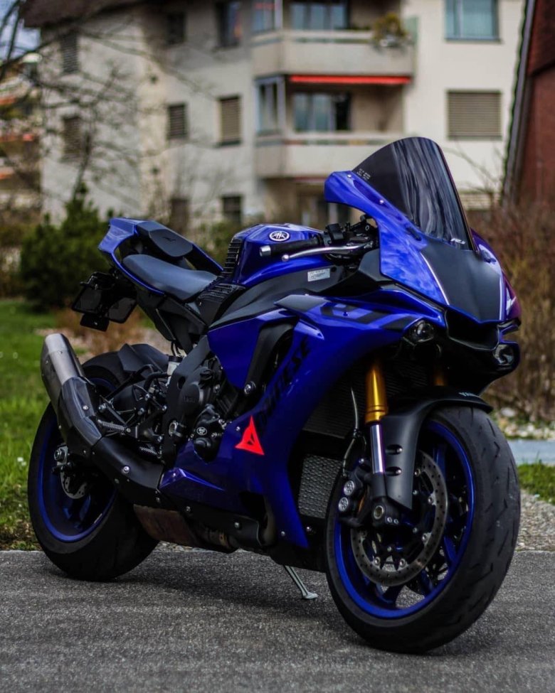 Yamaha yzf-r1