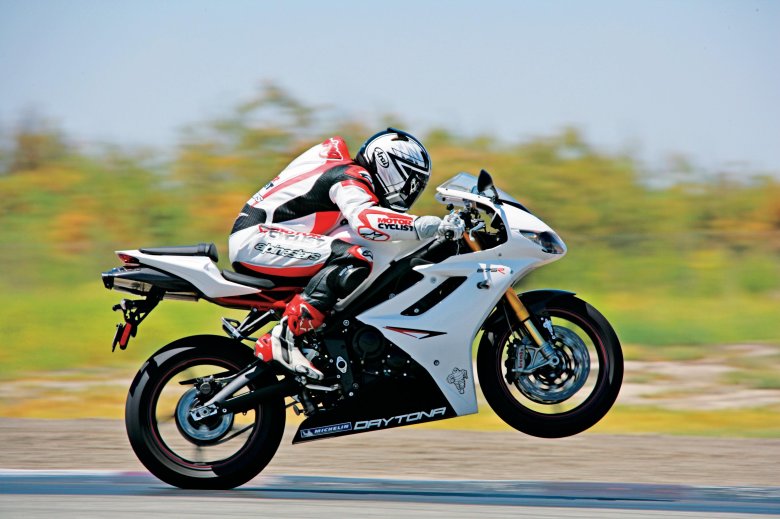Triumph daytona 675r