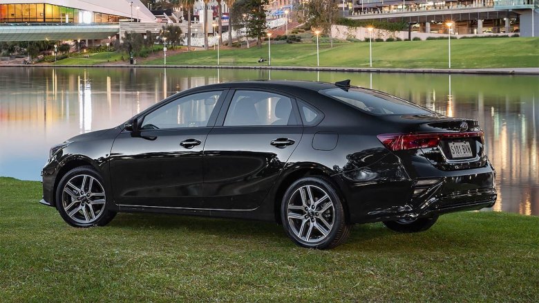 Kia cerato 2021 черная