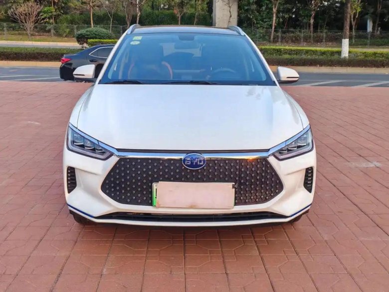 Byd электромобиль e3