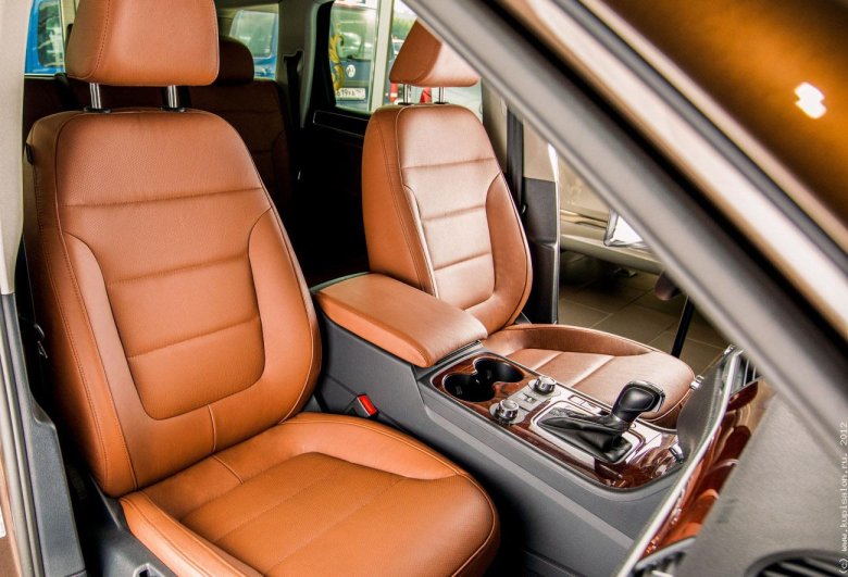 Фольксваген туарег коричневый