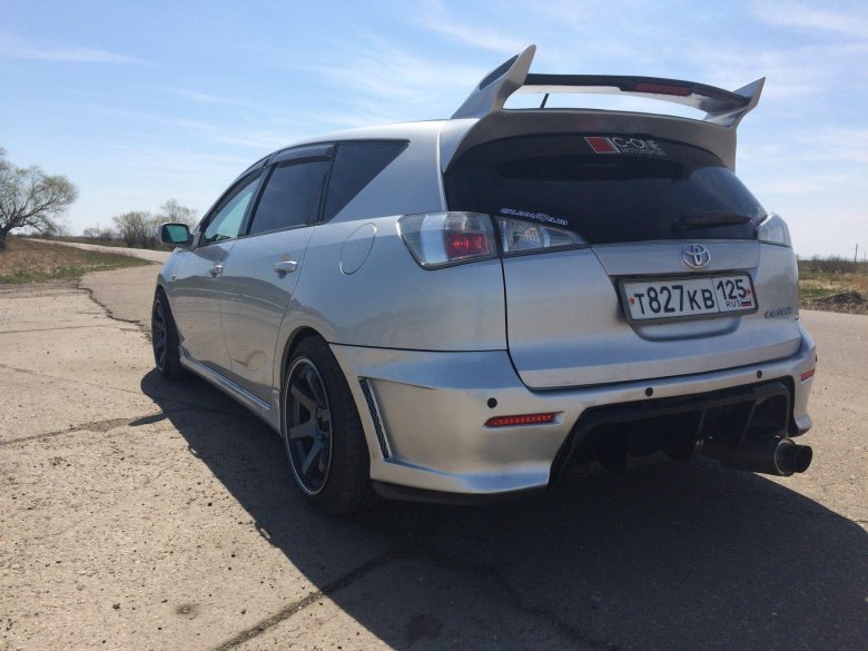 Тойота калдина 2005