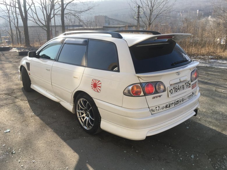 Тойота калдина 4вд