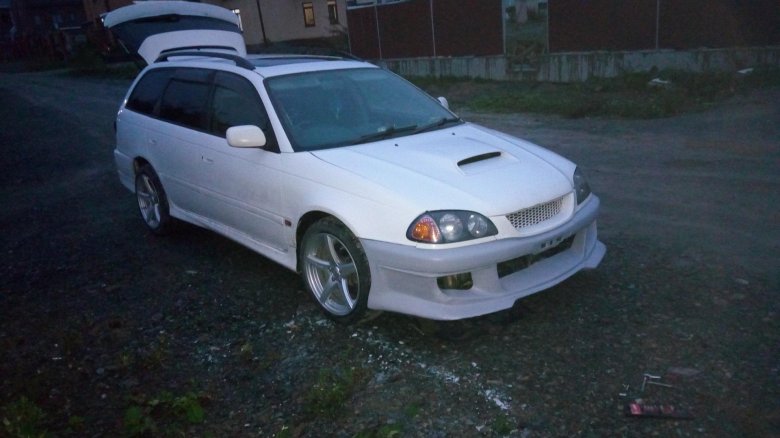 Тойота калдина 210