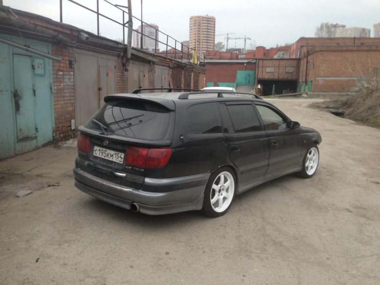 Тойота калдина 190 кузов