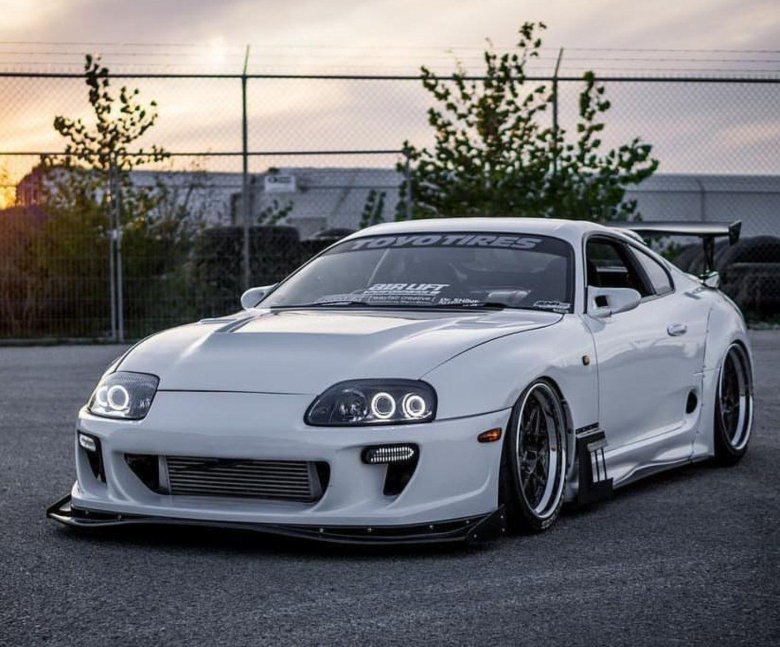 Toyota supra a 80 tuning