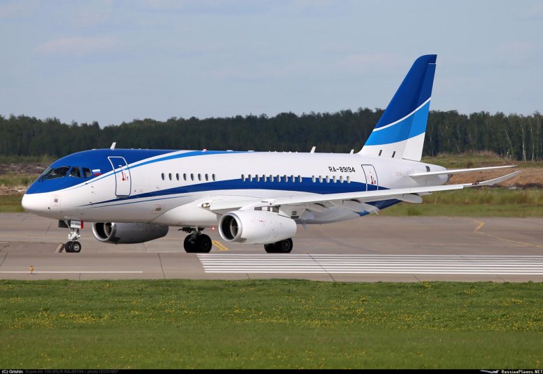Sukhoi superjet 100 95 lr