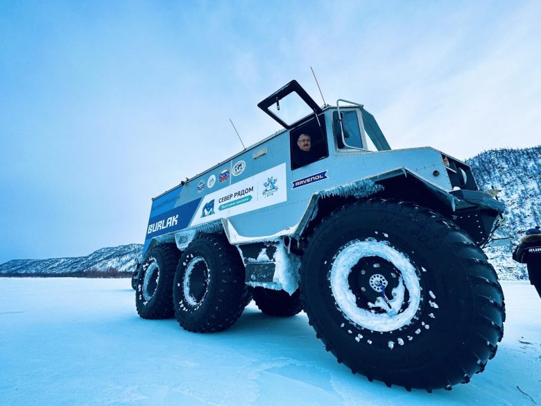 Снегоболотоход «бурлак 6х6»