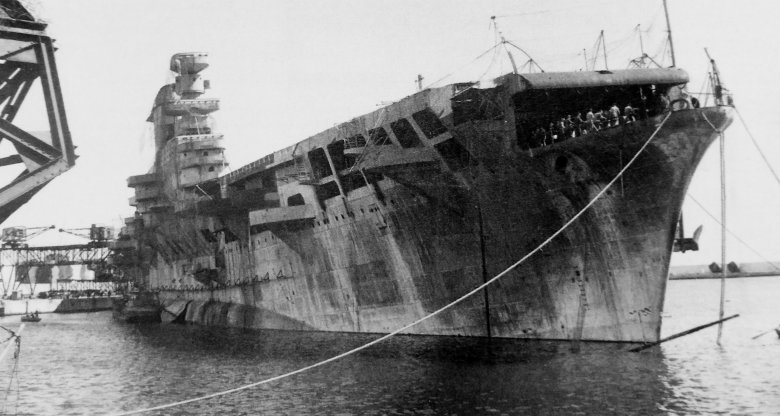 Авианосец граф цеппелин