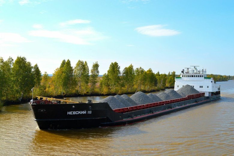 Грузовой речной транспорт россии