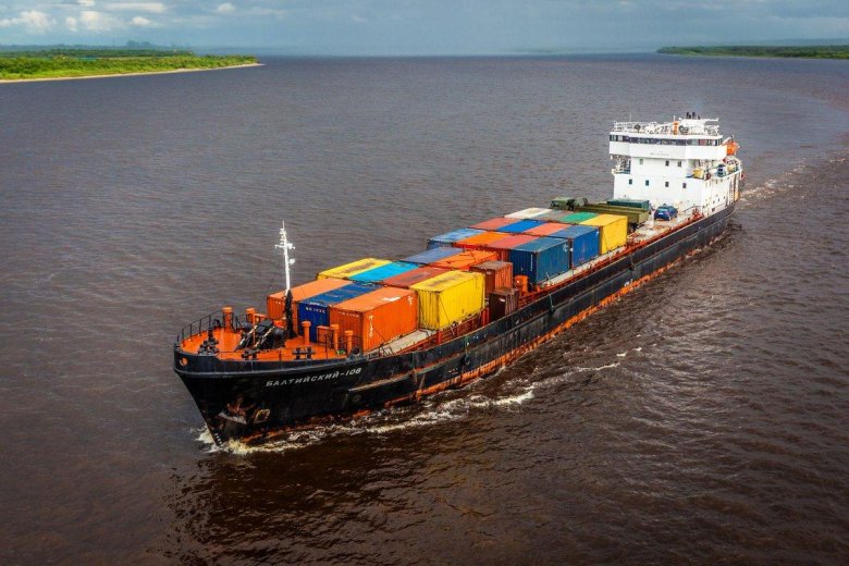 Речные перевозки грузов