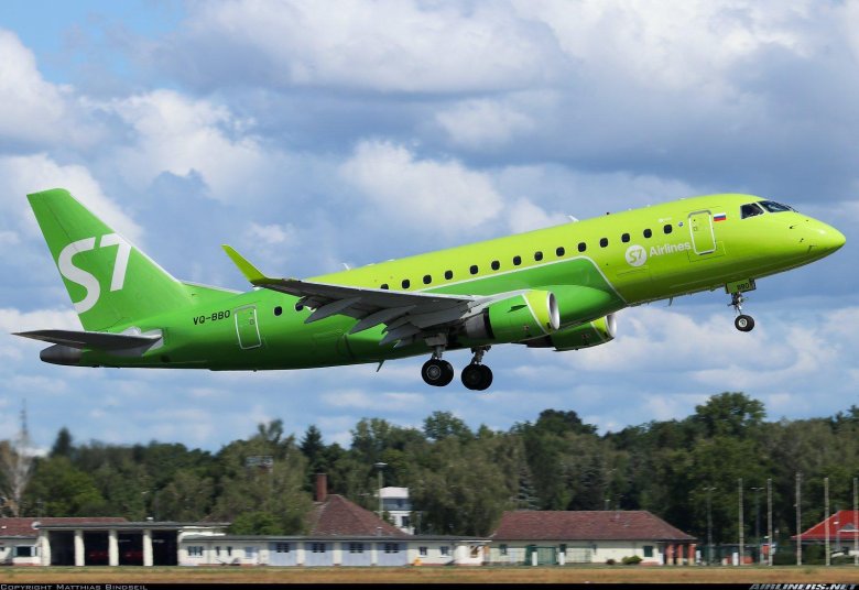 Самолёт embraer 170