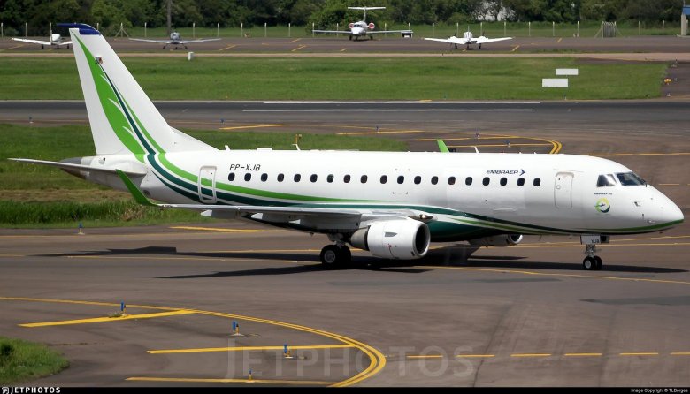 Embraer 1000